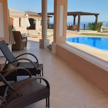 فندق مبيت وإفطار Luxury Villa Bellagio 1-3 Rooms Rented To Adults Only *